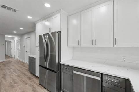 8170 22nd Avenue, St Petersburg FL - photo 19 of 55