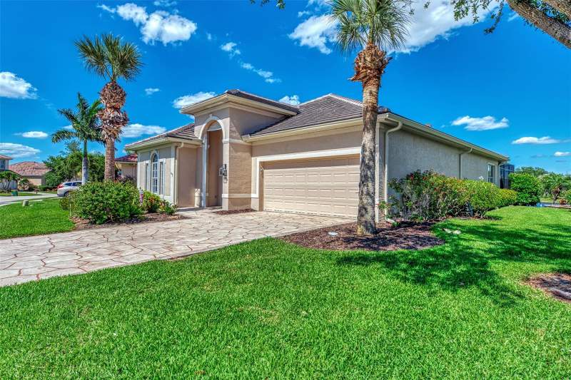 2 bedroom Single Family Residence at 13335 Golf Pointe Drive, Riverwood, Port Charlotte — photo 4