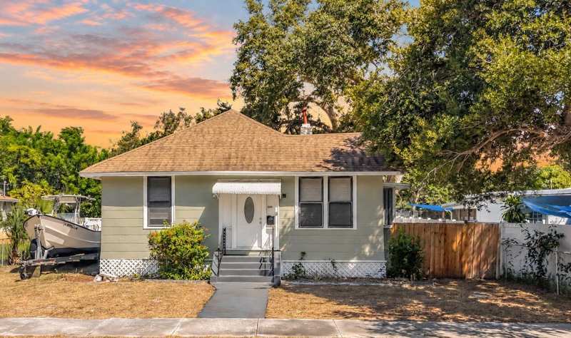 3 bedroom Single Family Residence at 509 27th Avenue, Taylors Sub, St Petersburg — photo 1