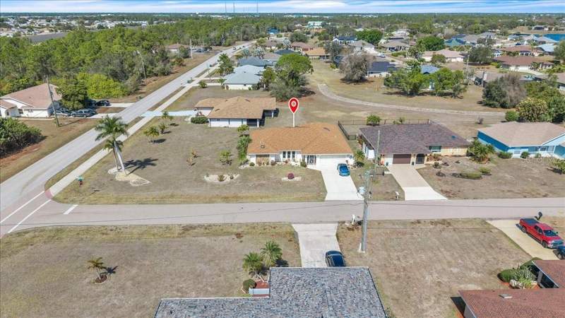3 bedroom Single Family Residence at 1726 Blue Lake Circle, Punta Gorda Isles Sec 23, Punta Gorda — photo 3