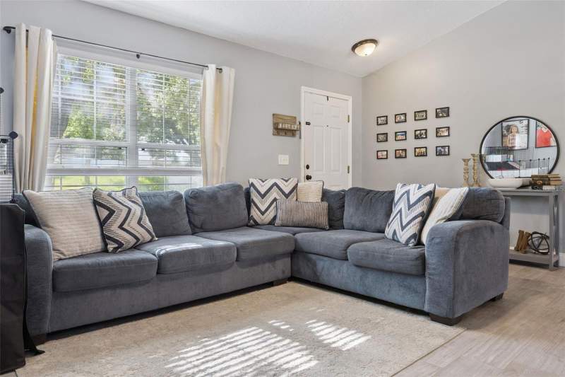 3 bedroom Single Family Residence at 648 Tranquility Street, Minneola Quail Valley Ph 02 Lt 101, Minneola — photo 4