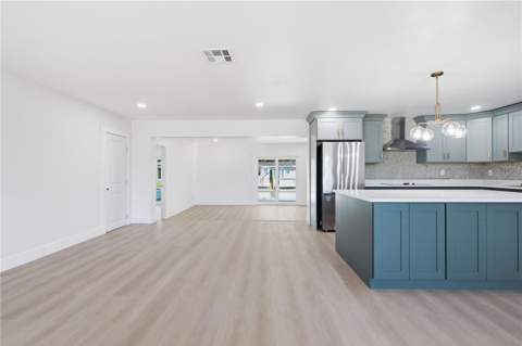 9460 Treasure Lane, St Petersburg FL - photo 8 of 26