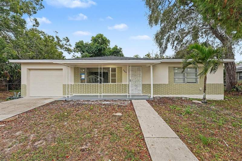 2 bedroom Single Family Residence at 2560 Queensboro Avenue, Blackburns W S Sub, St Petersburg — photo 4