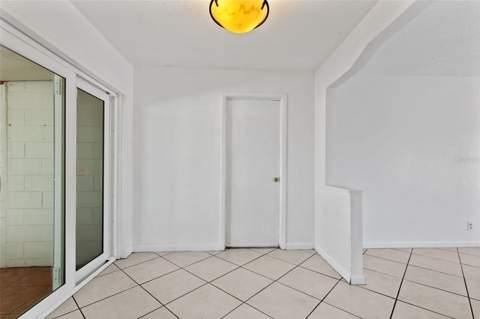 5923 Yorkshire Road, Tampa FL - photo 15 of 47