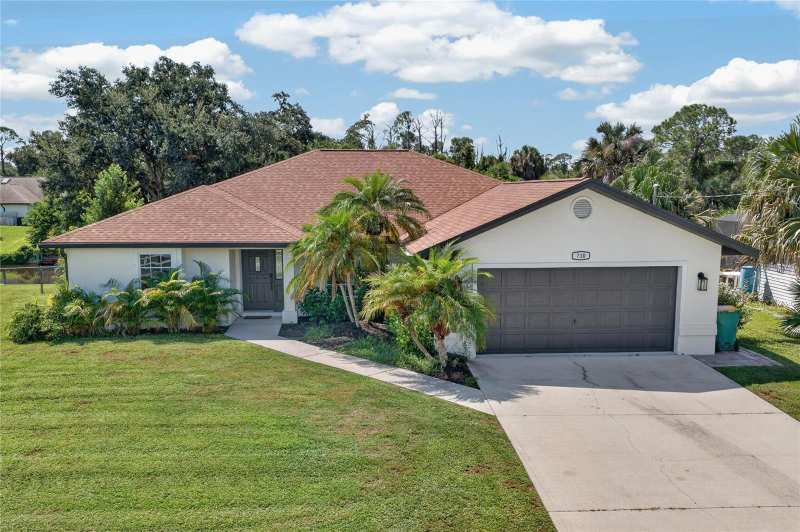 3 bedroom Single Family Residence at 730 Lomond Drive, Port Charlotte Sec 032, Port Charlotte — photo 1