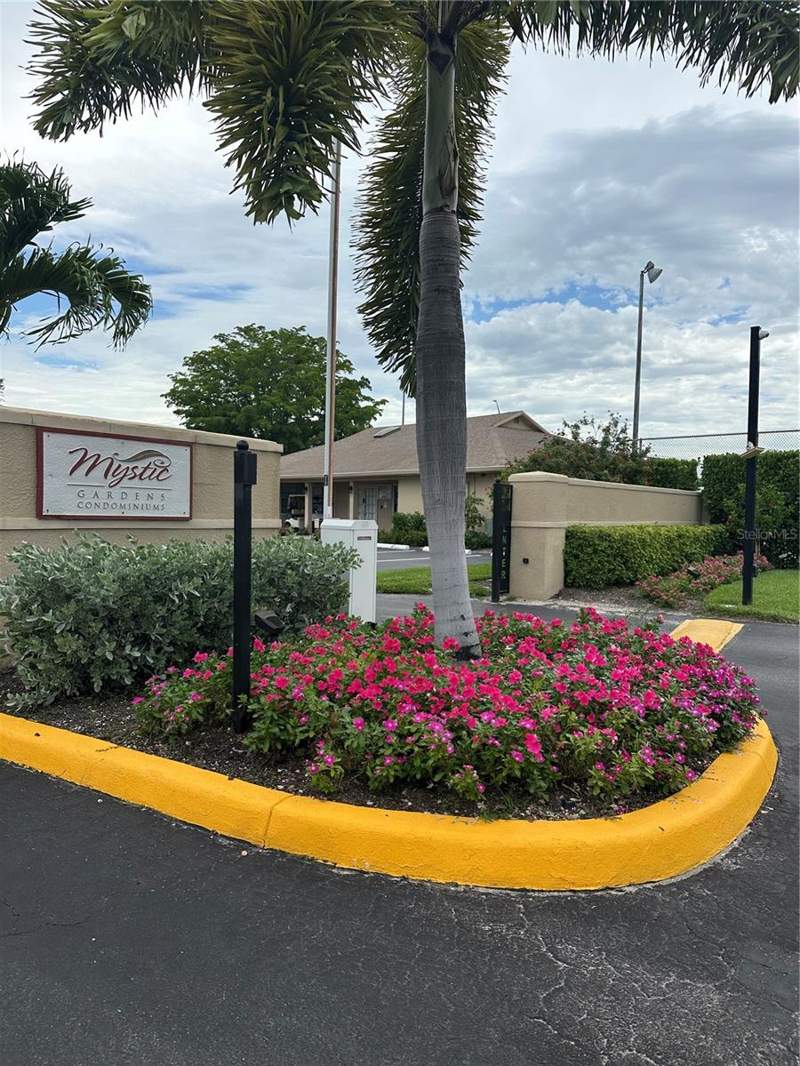 2 bedroom Condominium at 5331 Summerlin Road #3112, Mystic Gardens Desc, Fort Myers — photo 4