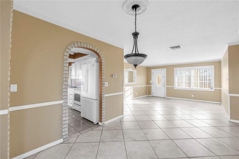 2 bedroom Single Family Residence at 9840 Mainlands Boulevard, Mainlands Of Tamarac By The Gulf Unit 1-B Condo, Pinellas Park — photo 5