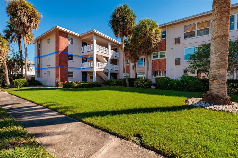 1 bedroom Condominium at 3125 36th Street #201, Mayfair Condo In Park West, St Petersburg — photo 5