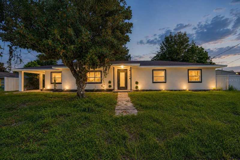 4 bedroom Single Family Residence at 180 N Kentucky Avenue, Umatilla Yanceys Add, Umatilla — photo 1