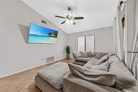 335 Kirkcaldy Drive, Winter Springs FL - photo 8 of 50