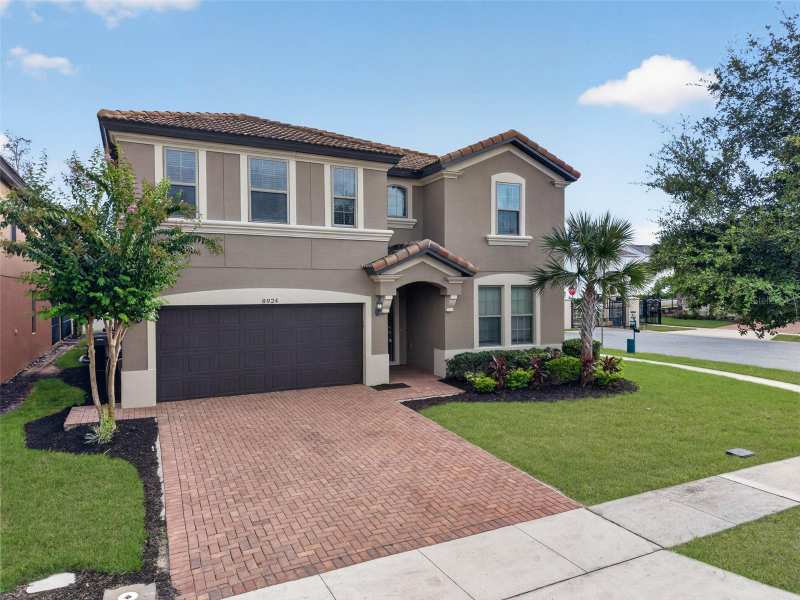 9 bedroom Single Family Residence at 8924 Bengal Court, Windsor At Westside Ph 2B, Kissimmee — photo 1