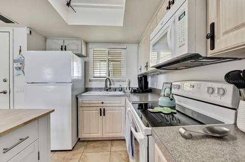 6009 Sea Ranch Drive #414, Hudson FL - photo 23 of 34