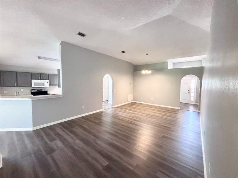4 bedroom Single Family Residence at 15937 Wilkinson Drive, Westchester Ph 06 07, Clermont — photo 3