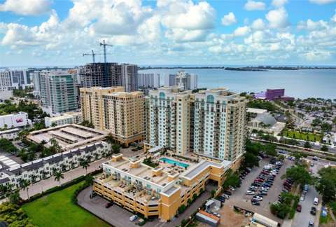800 N Tamiami Trail #1504, gated community for sale in Sarasota