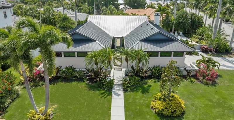 3 bedroom Single Family Residence at 627 Owl Way, Bird Key Sub, Sarasota — photo 1