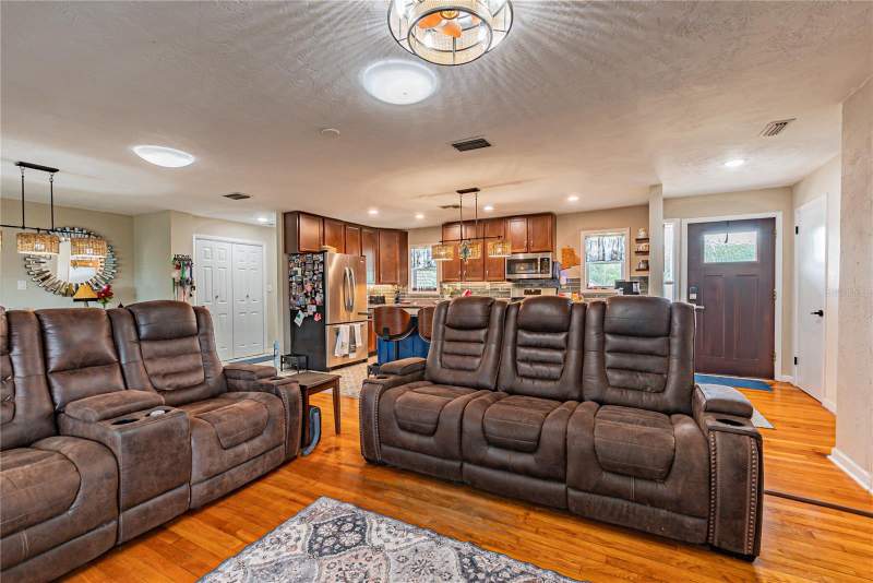 4 bedroom Single Family Residence at 5233 Hill Drive, Zephyrhills Colony Co, Zephyrhills — photo 5