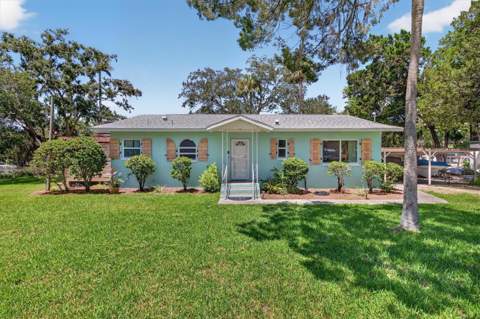 6086 Island Drive, Weeki Wachee FL - photo 14 of 68