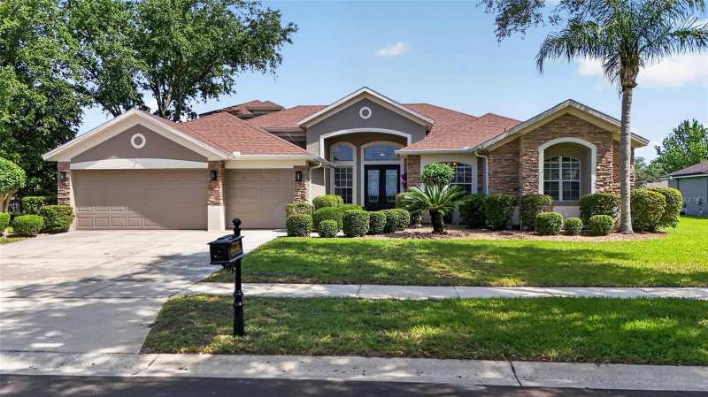 5 bedroom Single Family Residence at 10354 Oakview Pointe Terrace, Oaks Windermere 47/57, Gotha — photo 1