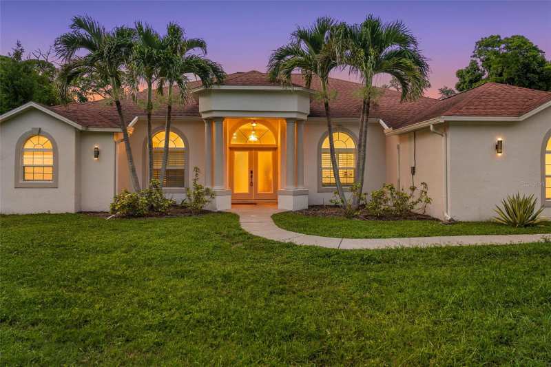 6 bedroom Single Family Residence at 7272 129th Street, Pinellas Groves, Seminole — photo 1