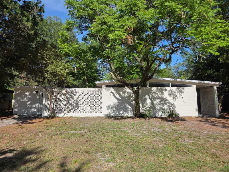 4 bedroom Single Family Residence at 2839 NE 10th Drive, Highland Court Manor, Gainesville — photo 1