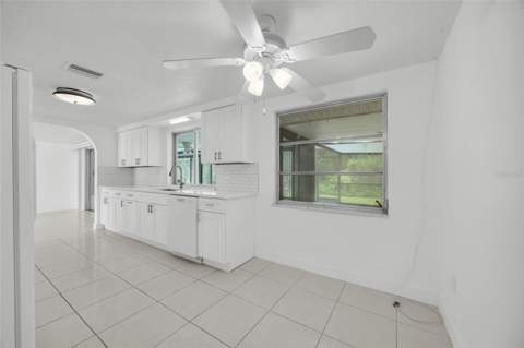 4618 Corner Court, New Port Richey FL - photo 18 of 44