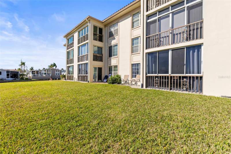 1 bedroom Condominium at 19029 US Highway 19 #7-9, Imperial Cove 7, Clearwater — photo 5
