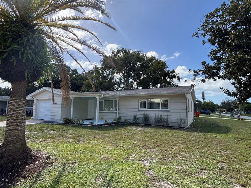 2 bedroom Single Family Residence at 2069 Shadow Lane, Greenbriar, Clearwater — photo 1