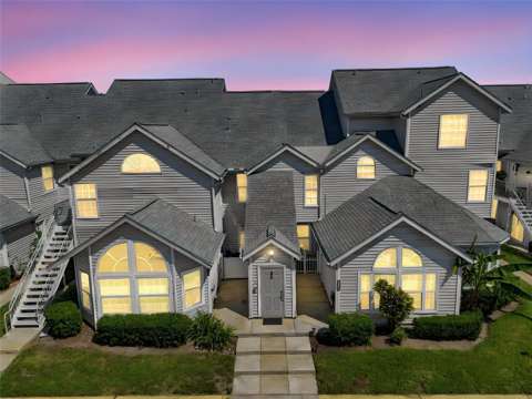 12233 Armenia Gables Circle #12233, home for sale in Tampa 33612