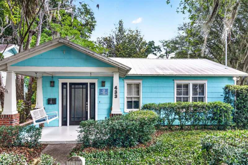 3 bedroom Single Family Residence at 433 SE 7th Street, Gainesville Ropers Add, Gainesville — photo 1