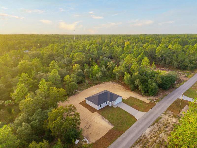 3 bedroom Single Family Residence at 1870 SW Obee Ridge Road, Rainbow Lakes Estate, Dunnellon — photo 2