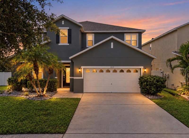 5 bedroom Single Family Residence at 11139 Golden Silence Drive, South Fork Unit 5, Riverview — photo 1