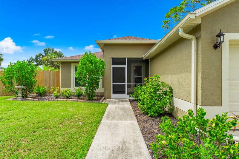 3 bedroom Single Family Residence at 123 Mercer Street, Port Charlotte Sec 016, Port Charlotte — photo 4