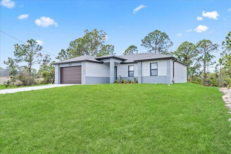 3 bedroom Single Family Residence at 724 Drury Avenue, Lehigh Acres, Lehigh Acres — photo 4