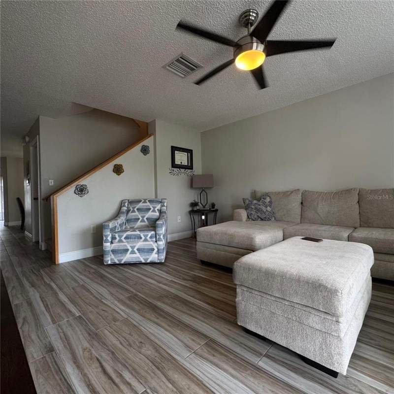 2 bedroom Townhouse at 306 Kensington Lake Circle, The Twnhms At Kensington Ph, Brandon — photo 4