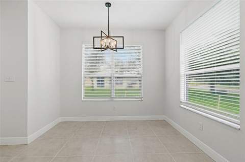 8201 Cypress Breeze Way, Tampa FL - photo 12 of 37