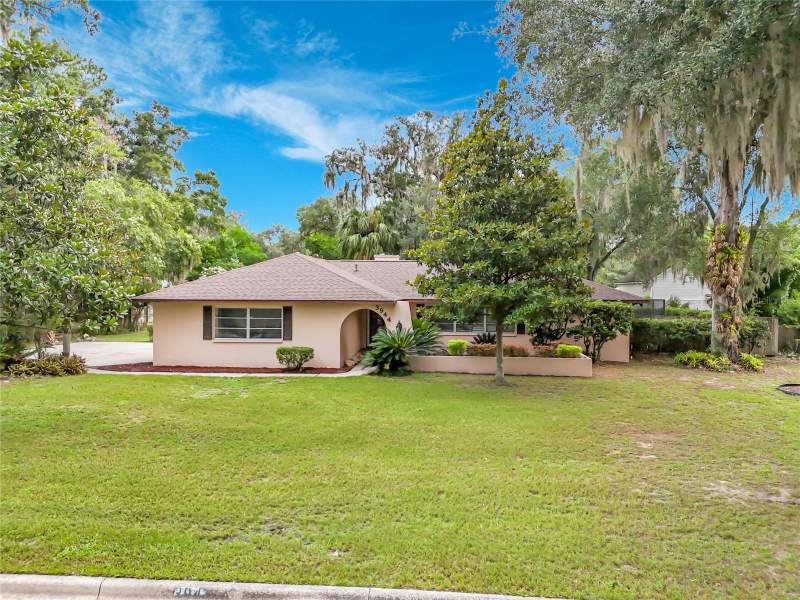 4 bedroom Single Family Residence at 3944 NW 40th Court, Foxfire Woods, Gainesville — photo 4