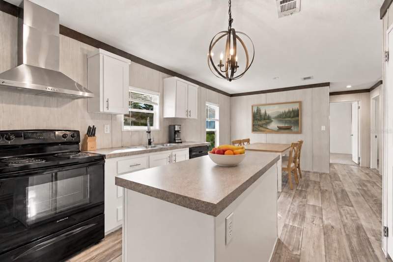 3 bedroom Manufactured Home at 14456 Geneva Drive, Lake Geneva Homesites, Odessa — photo 5