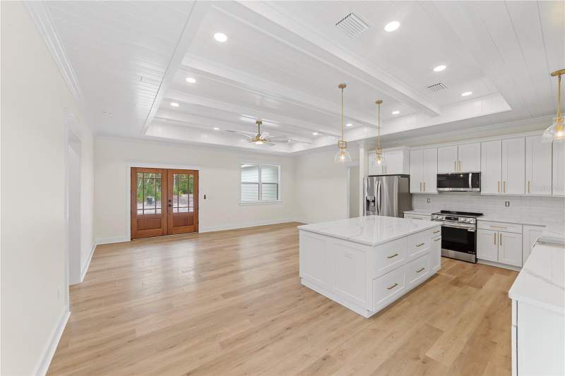 3 bedroom Single Family Residence at 35425 Nutmeg Drive, Ridge Manor Estate, Webster — photo 4