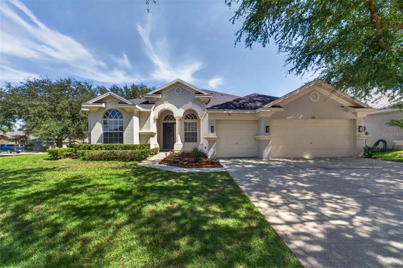 4 bedroom Single Family Residence at 1314 Rowantree Drive, Ridge Crest Sub Units, Dover — photo 2