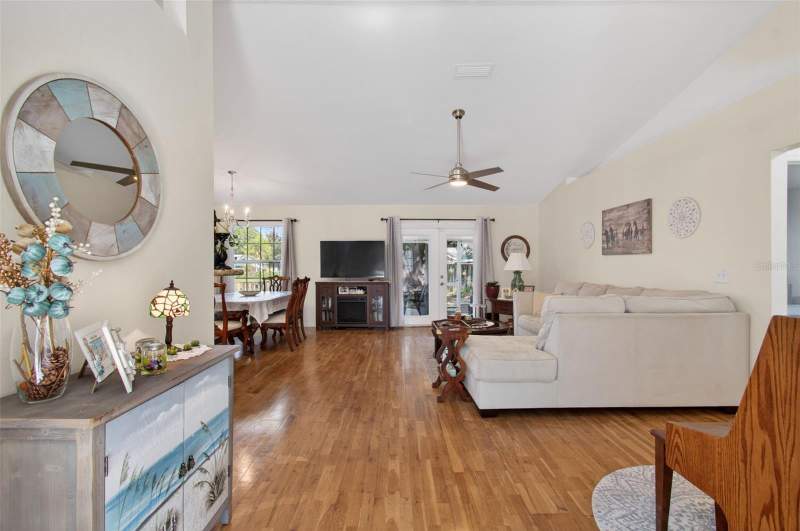 3 bedroom Single Family Residence at 6146 NW 38th Terrace, Victoria Square Cluster Ph 2, Gainesville — photo 3