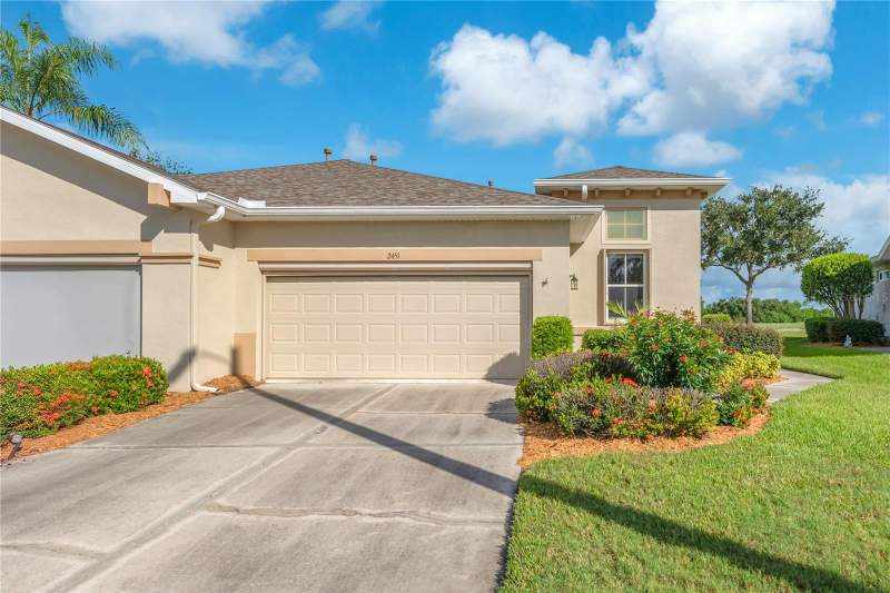 2 bedroom Half Duplex at 2451 Sifield Greens Way, Lyndhurst Condo, Sun City Center — photo 2