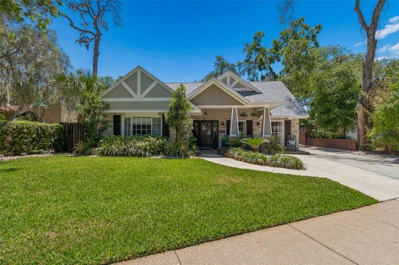5 bedroom Single Family Residence at 4528 W Woodmere Road, Beach Park, Tampa — photo 2