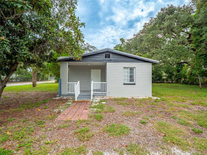 4 bedroom Single Family Residence at 4009 N 27th Street, North Campobello, Tampa — photo 1