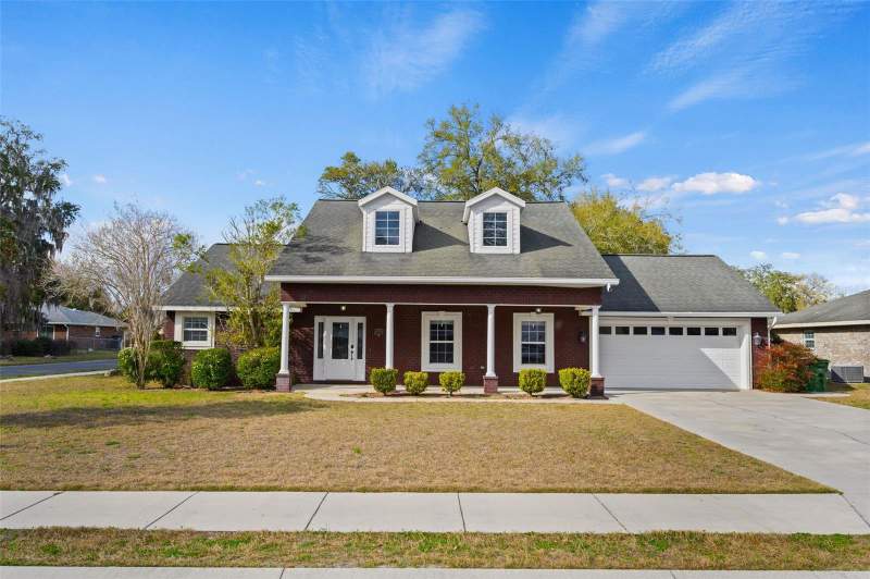 Villas at Country Way