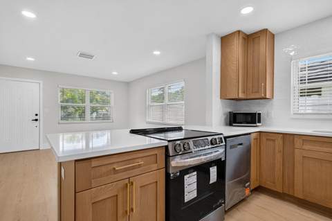 7037 69th Street, Pinellas Park FL - photo 12 of 55