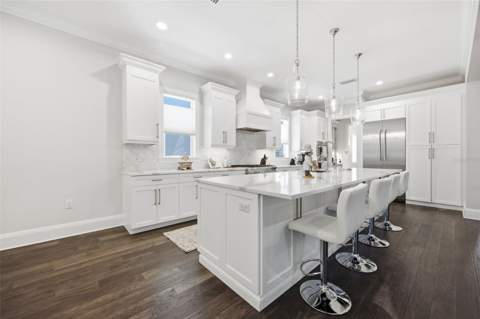 210 S Shore Crest Drive, Tampa FL - photo 9 of 58