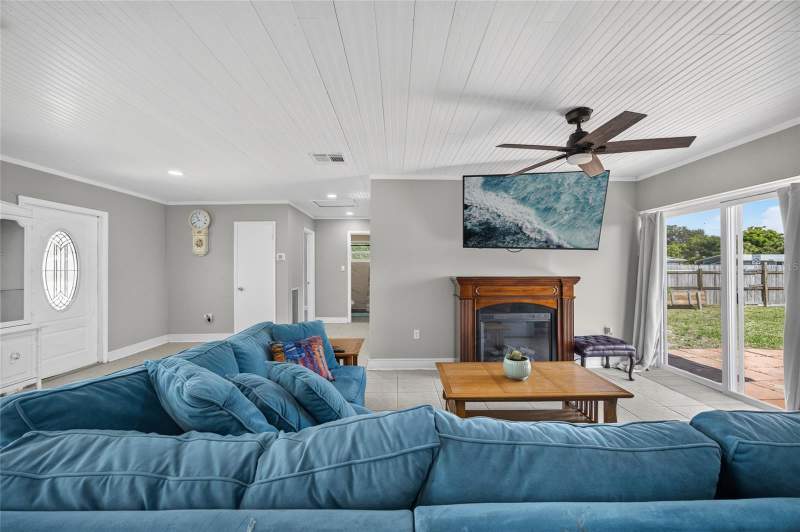 2 bedroom Single Family Residence at 22080 Midway Boulevard, Port Charlotte Sec 051, Port Charlotte — photo 3