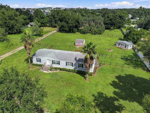 6814 Founders Street, Zephyrhills FL - photo 7 of 76