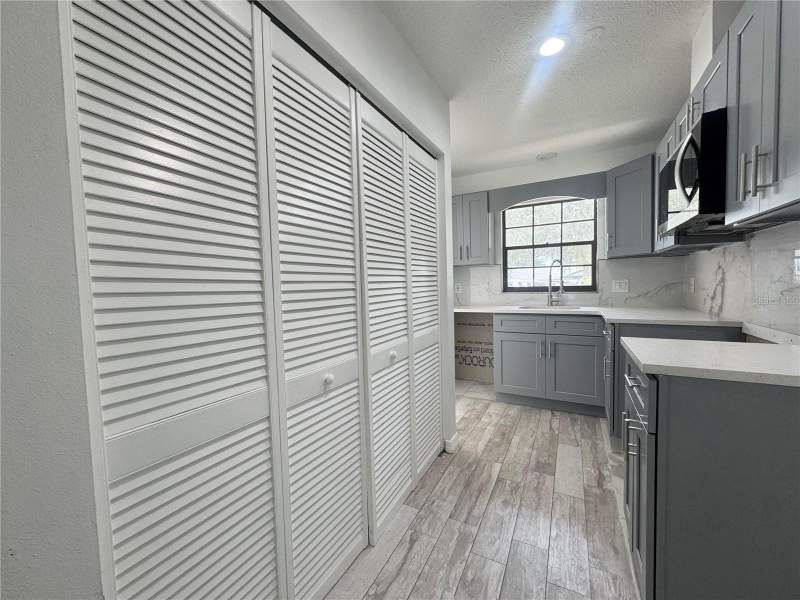 3 bedroom Townhouse at 2207 Karl Street #A, Linwood Square Twnhms Un #1, Leesburg — photo 4