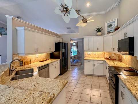 9233 Irondale Lane, Hudson FL - photo 13 of 42